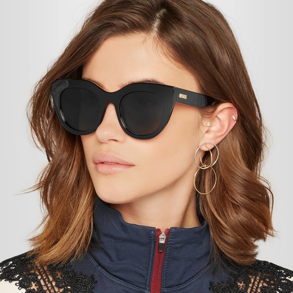 Le Specs Air Heart Cat Eye Black Sunglasses NWOT - Picture 2 of 8